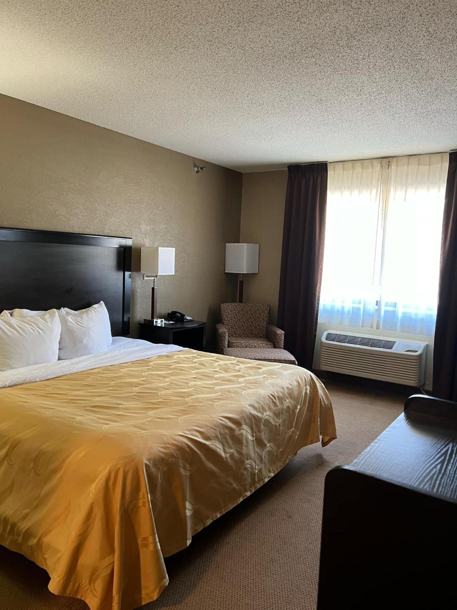 Quality Inn Harlan Экстерьер фото