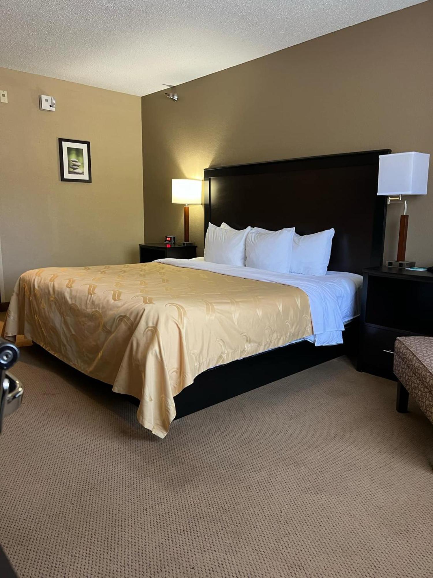 Quality Inn Harlan Экстерьер фото