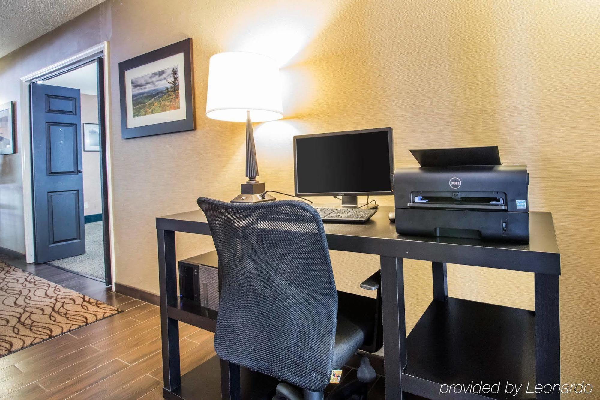Quality Inn Harlan Экстерьер фото
